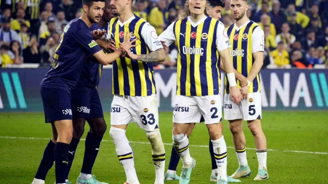 Trendyol Süper Lig: Fenerbahçe: 2 - Kasımpaşa: 1 (Maç sonucu)