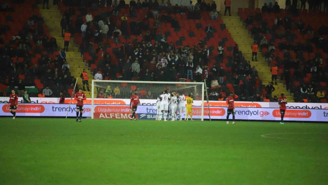 Trendyol Süper Lig: Gaziantep FK: 1 - Trabzonspor: 3 (Maç sonucu)