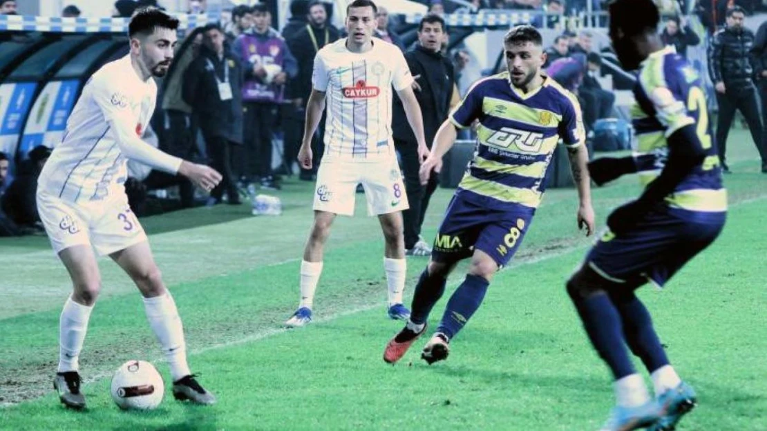 Trendyol Süper Lig: MKE Ankaragücü: 1 - Çaykur Rizespor: 0 (İlk yarı)