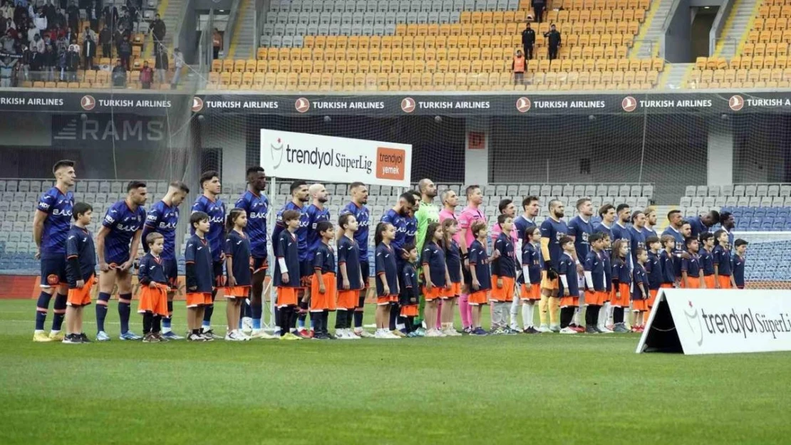 Trendyol Süper Lig: RAMS Başakşehir: 0 - Adana Demirspor: 0 (Maç devam ediyor)