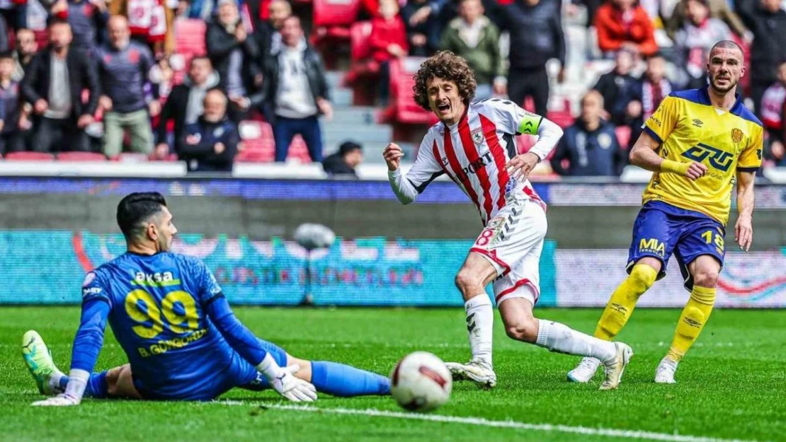 Trendyol Süper Lig: Samsunspor: 1 - MKE Ankaragücü: 1 (İlk yarı)