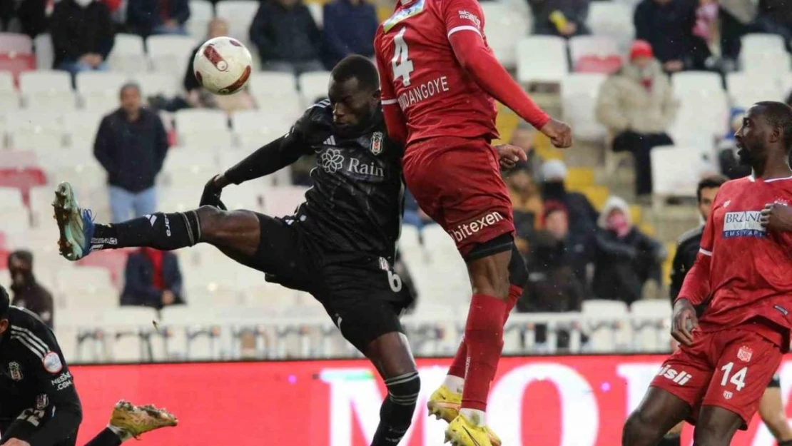 Trendyol Süper Lig: Sivasspor: 1 - Beşiktaş: 0 (Maç sonucu)