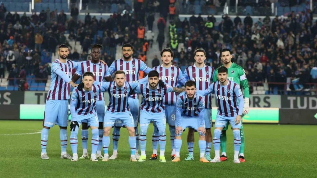 Trendyol Süper Lig: Trabzonspor: 1 - Kasımpaşa: 0 (İlk yarı)