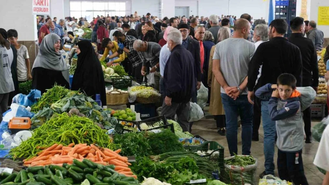 Tüketici güven endeksi yüzde 4 artarak 91,1 oldu