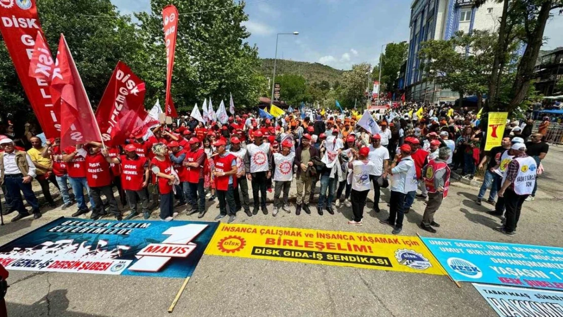 Tunceli'de 1 Mayıs coşkuyla kutlandı