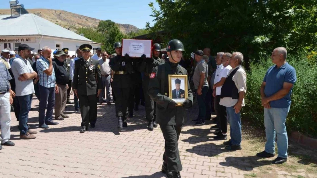 Tunceli'de hayatını kaybeden Kore gazisi son yolculuğuna uğurlandı