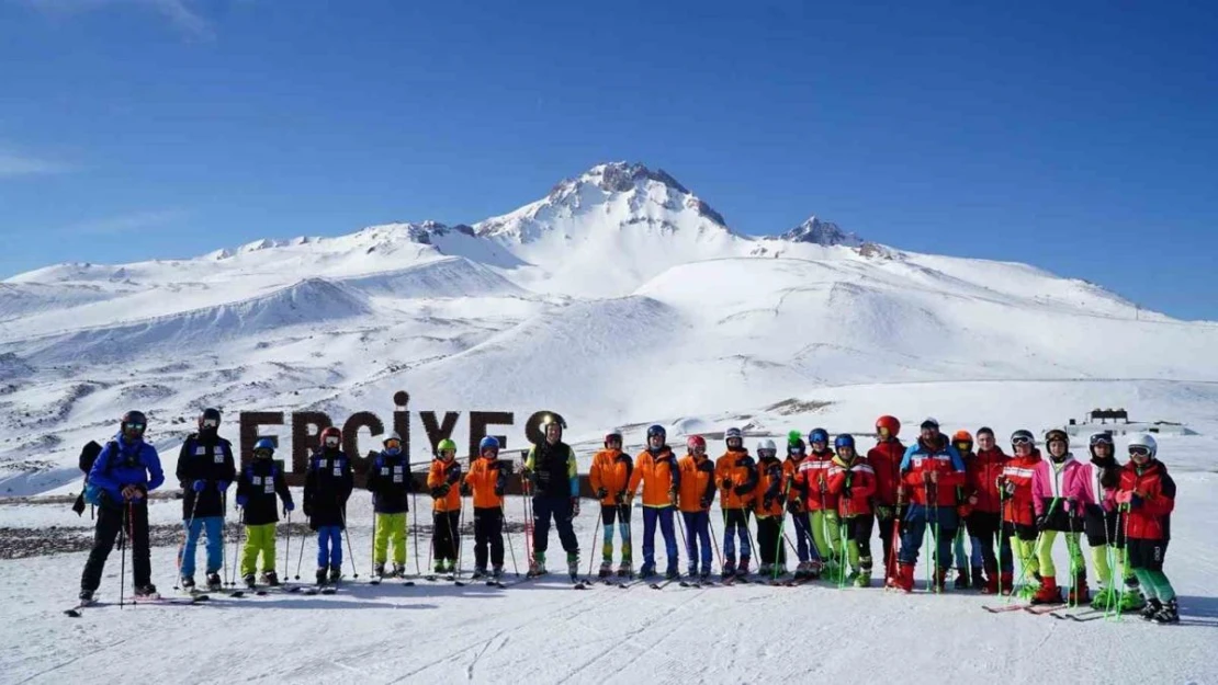 Türk Dünyası'ndan sporcuları buluşturan Erciyes Türksoy Kupası tamamlandı