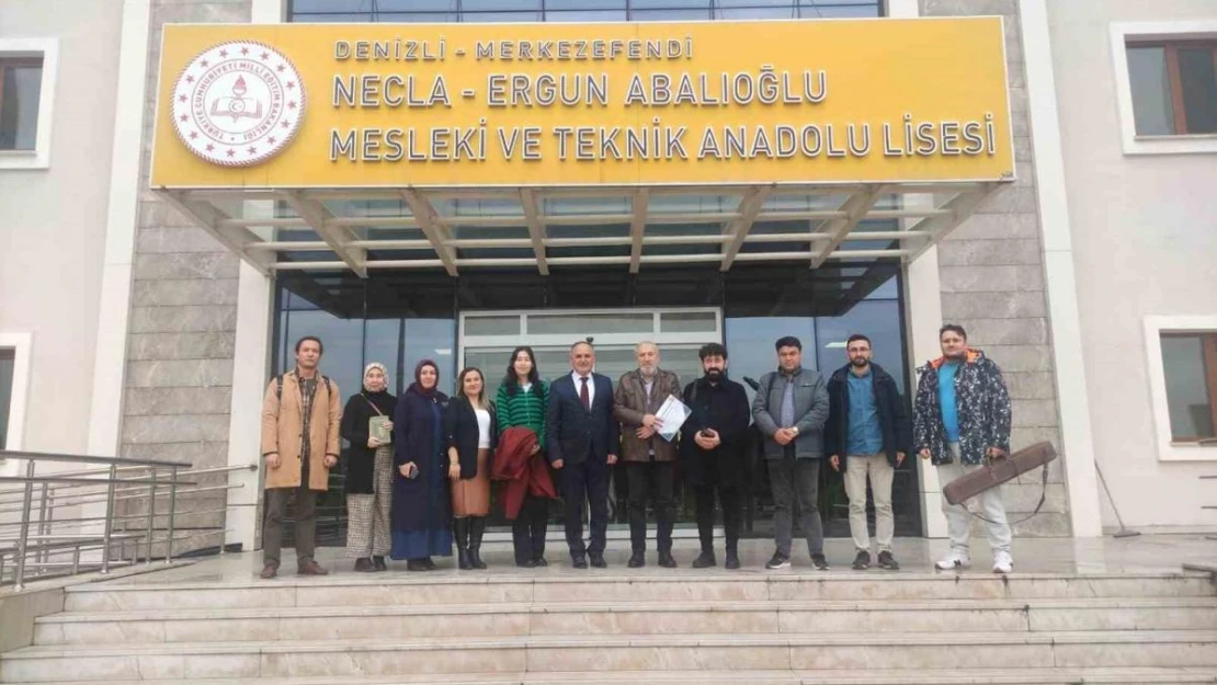 Türk dünyasındaki değişik kültürler meslek lisesi öğrencilerine tanıtıldı