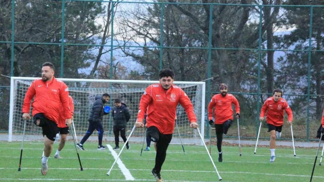 Türkiye Ampute Milli Futbol Takımı Yalova'da kampa girdi