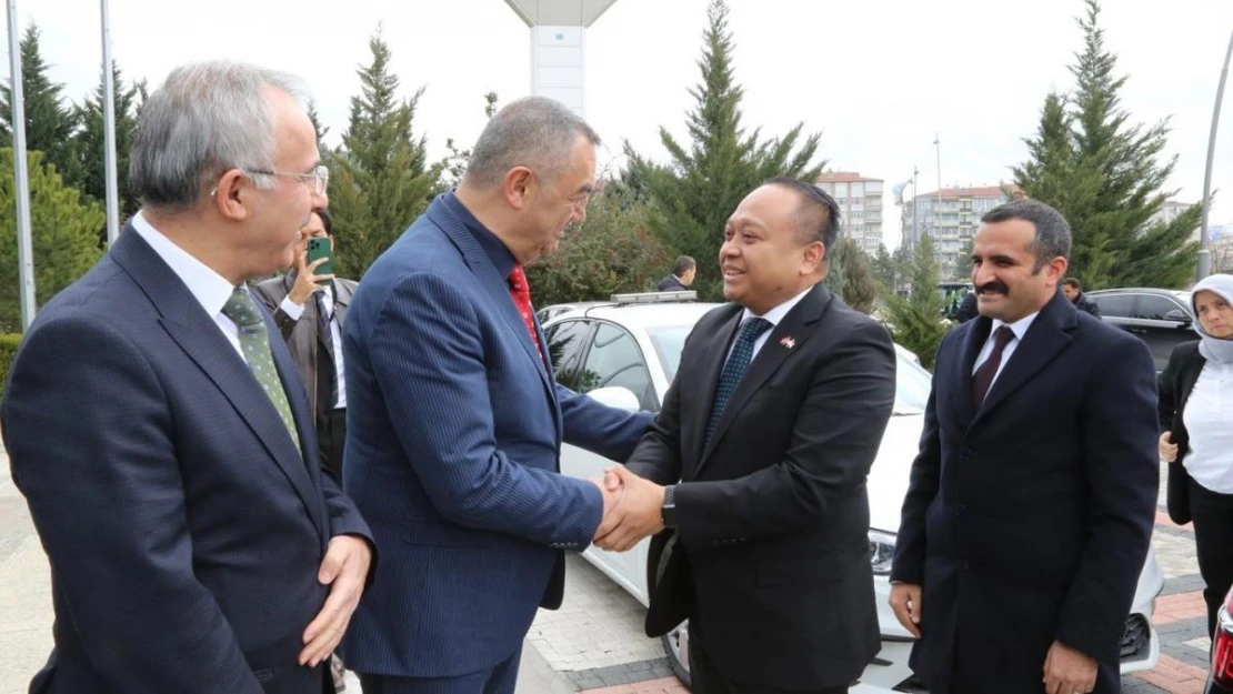 Türkiye Endonezya Kayseri İş Forumu KAYSO'da Düzenlendi