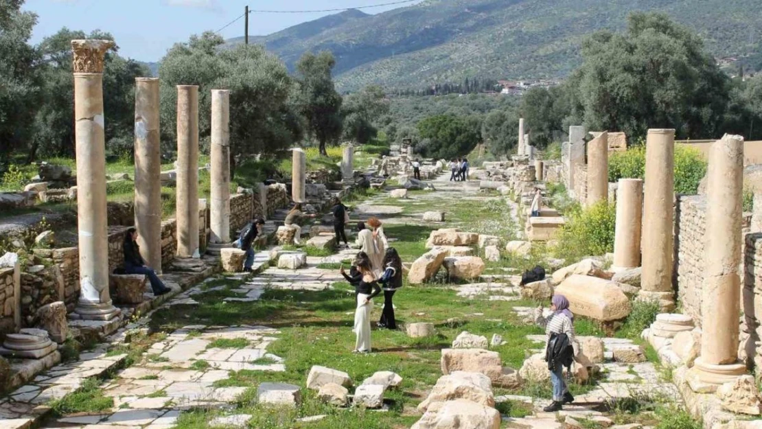 Üniversiteli gençler, Aydın'ı tanıyor