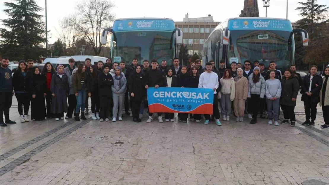 Uşak Belediyesi depremzede çocukların tebessümüne ortak oldu