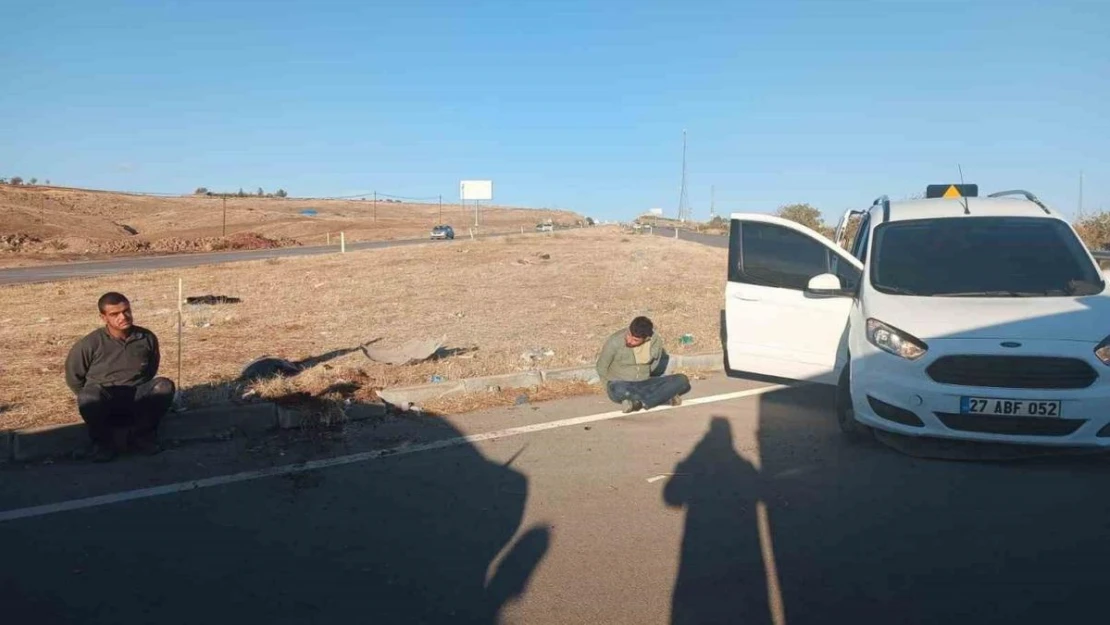 Uygulama noktasından kaçan otomobilde 5 kaçak göçmen ile 1 organizatör yakalandı