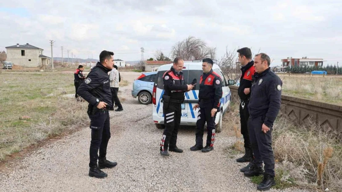 Uyuşturucudan aranan şahıs polisle yaşanan kovalamacada yakalandı