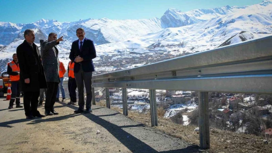 Vali Çelik, bariyer çalışmalarını denetledi