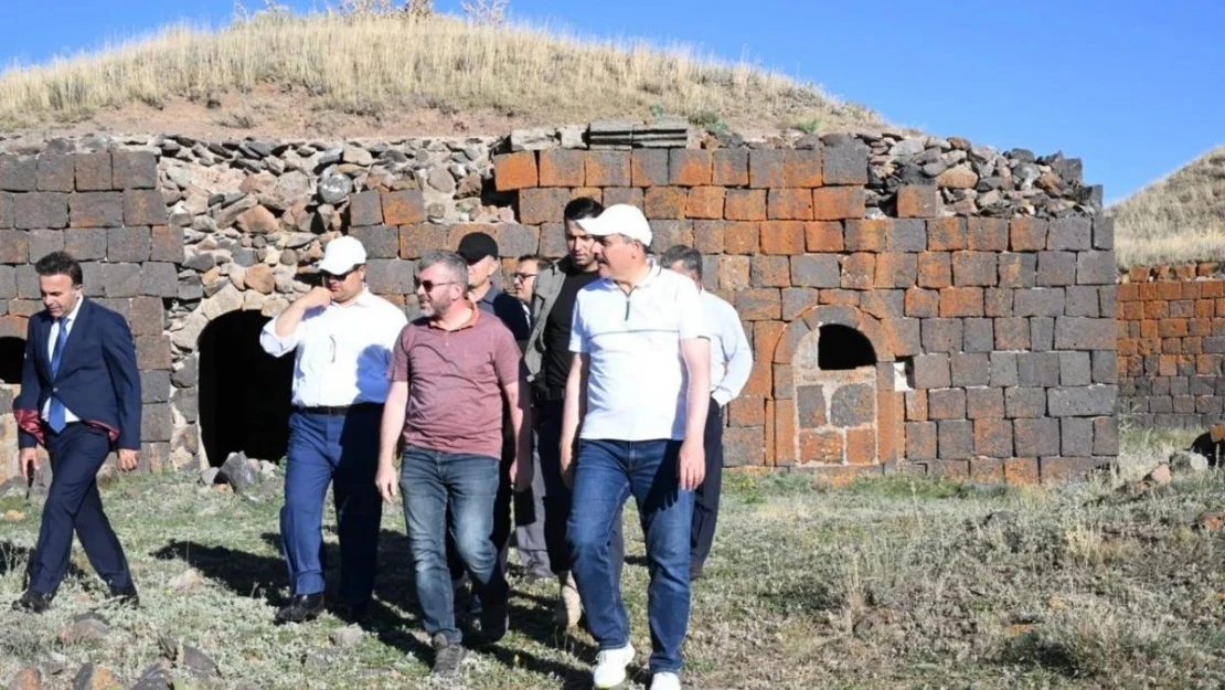 Vali Çiftçi'nin tabya mesaisi