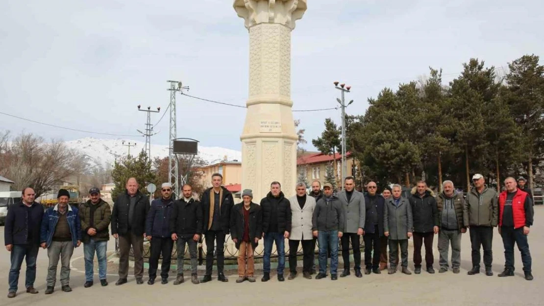 Vali Eldivan, Konursu köyünde köy halkıyla bir araya geldi