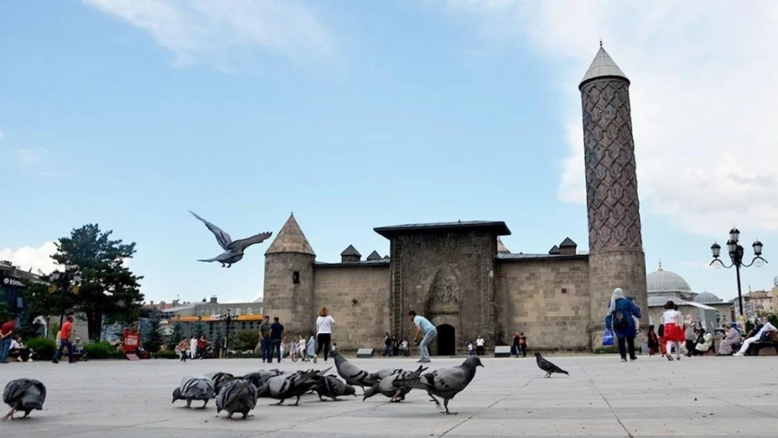 Vali Memiş 'Müzeler hem geçmişimiz hem geleceğimiz'