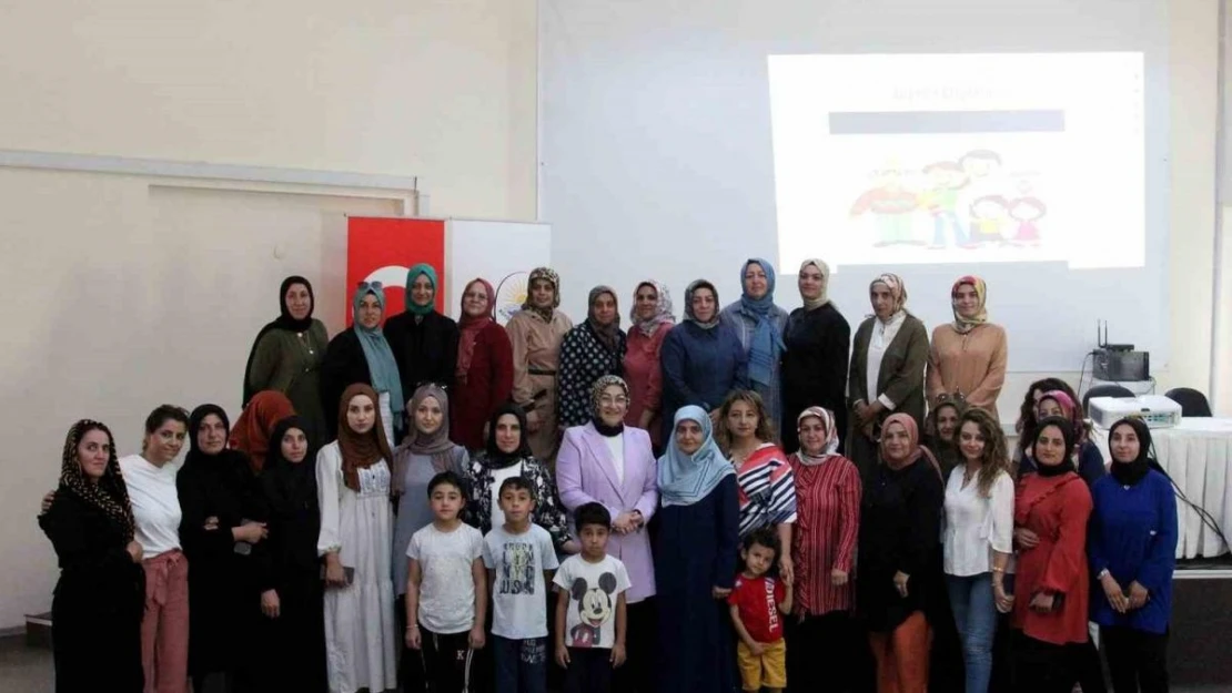 Van Büyükşehir'den 'Aile içi iletişim' semineri