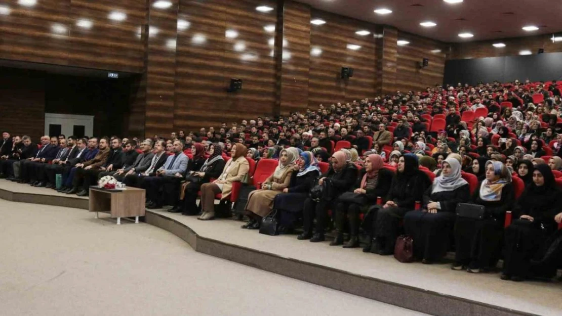 Van'da 'Gazze İle Aile Bağımız' konulu program düzenlendi