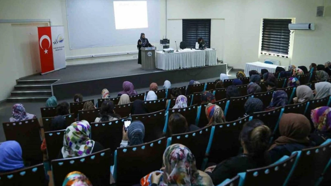 Van'da 'Zihnimizi Kullanma Kılavuzu' semineri düzenlendi