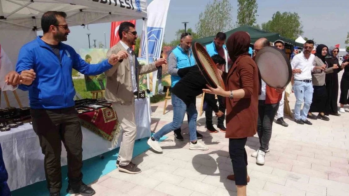 Van'da 19 Mayıs coşkusu