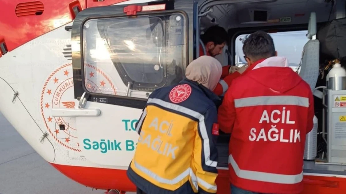 Van'da ambulans helikopter 58 yaşındaki hasta için havalandı