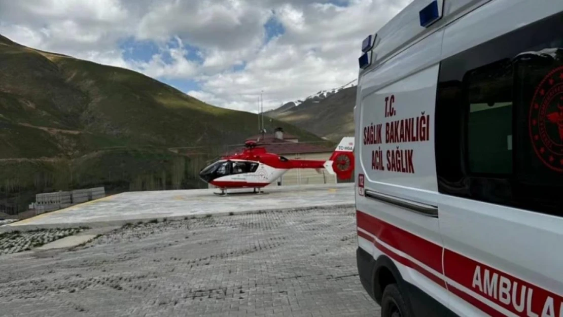 Van'da göğüs ağrısı olan hasta için ambulans helikopter havalandı