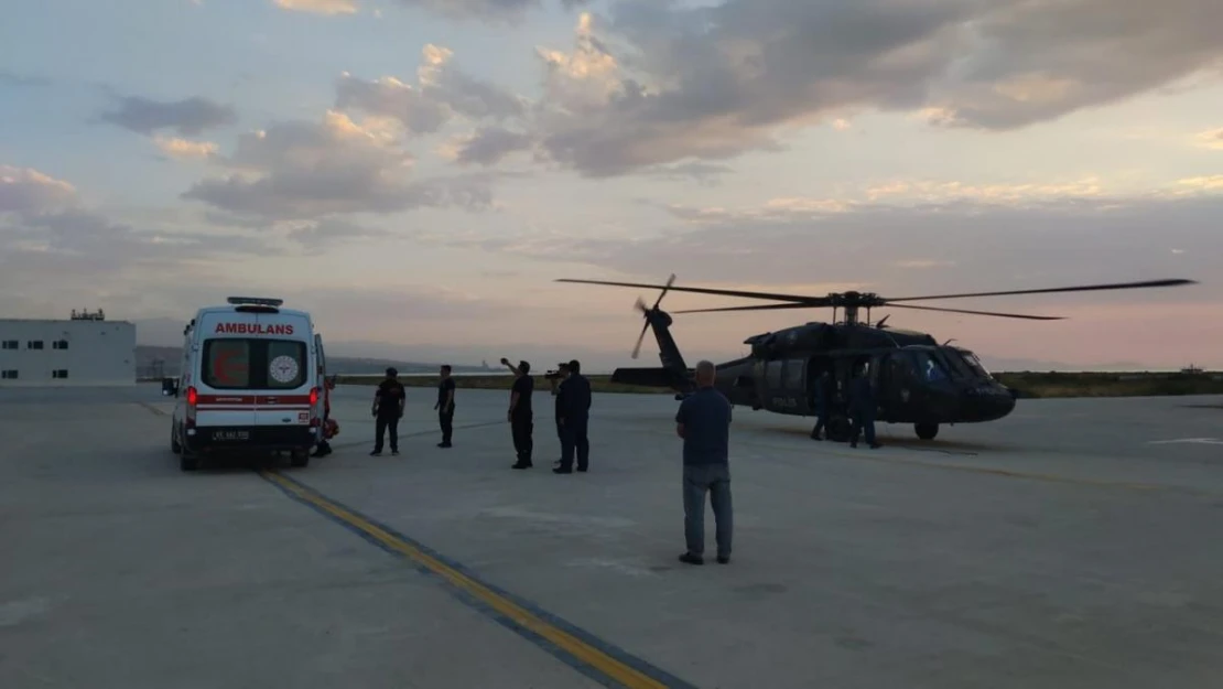 Van'da hamile kadın Skorsky helikopterle hastaneye ulaştırıldı