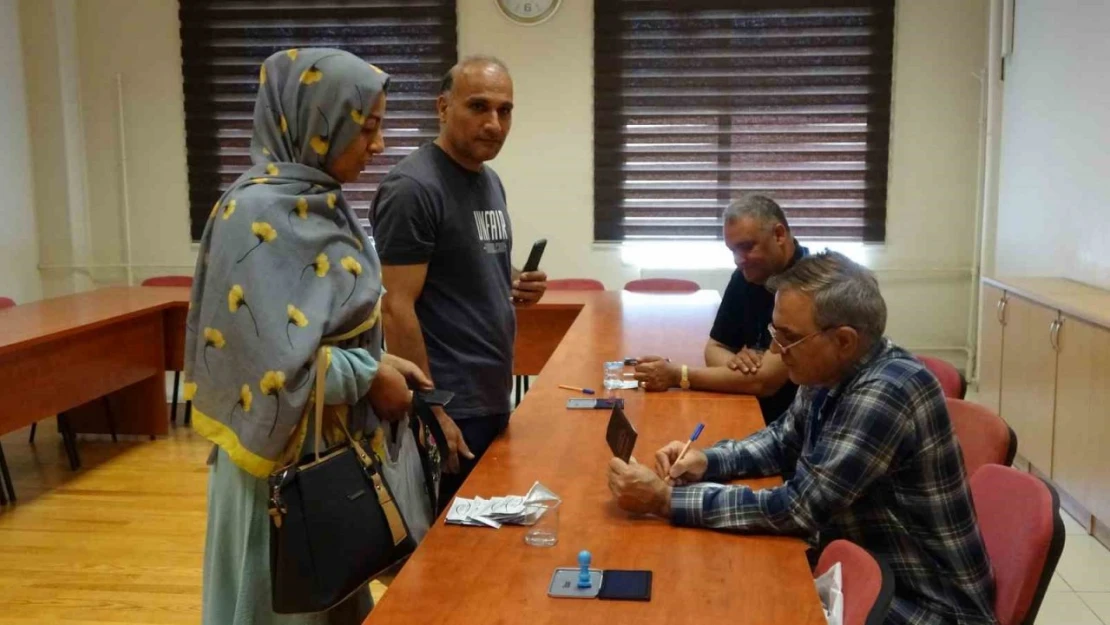 Van'da İran Cumhurbaşkanlığı seçimleri için oy kullanma işlemi başladı