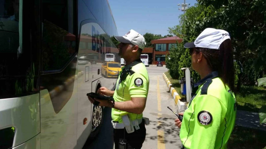 Van'da trafik ekiplerinden 'Kurban Bayramı' denetimi