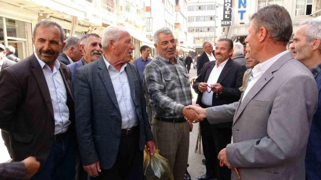 Van'da yayla sezonu başladı: Besiciler ile çobanların sıkı pazarlığı başladı