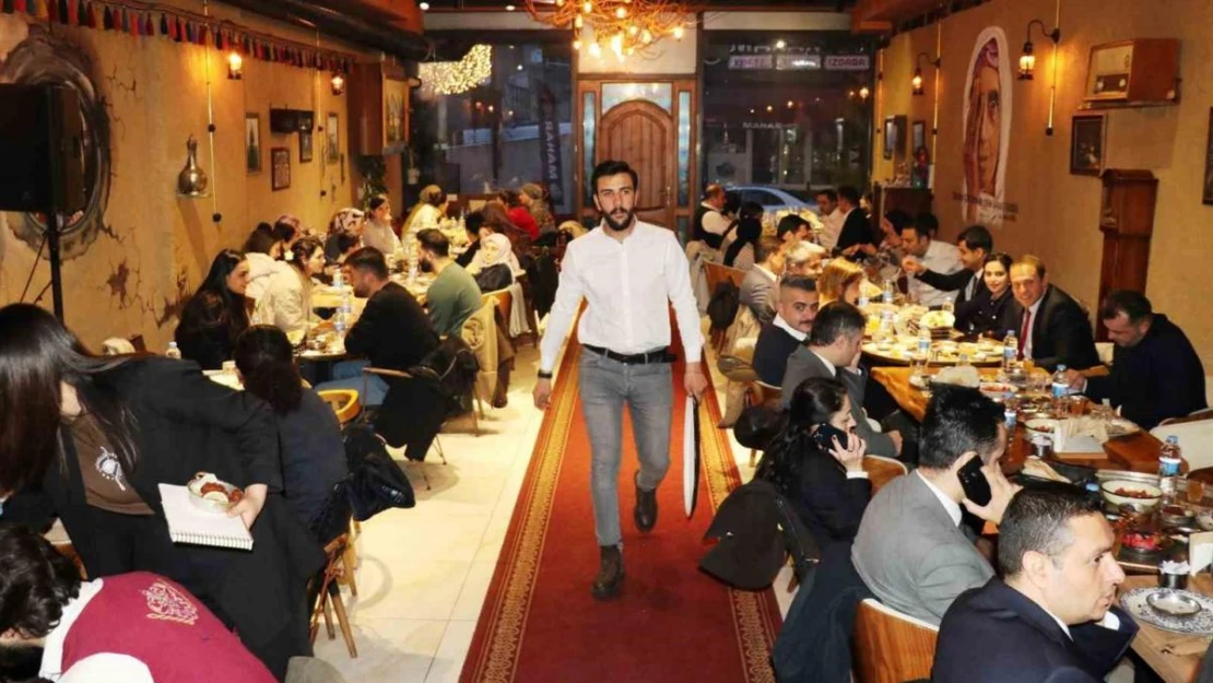 Van'da yöresel yemekler iftar sofralarını süslüyor