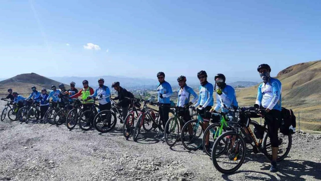 Vangölü Aktivistleri Derneği sağlıklı bir yaşam için pedal çevirdi