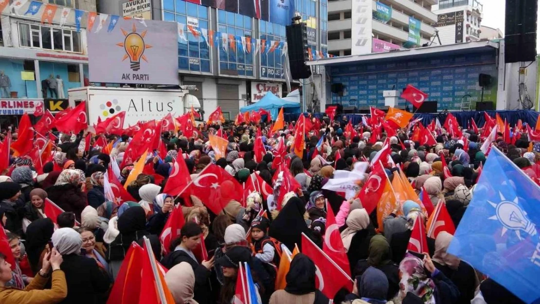 Vanlılar Cumhurbaşkanı'nı heyecanla bekliyor