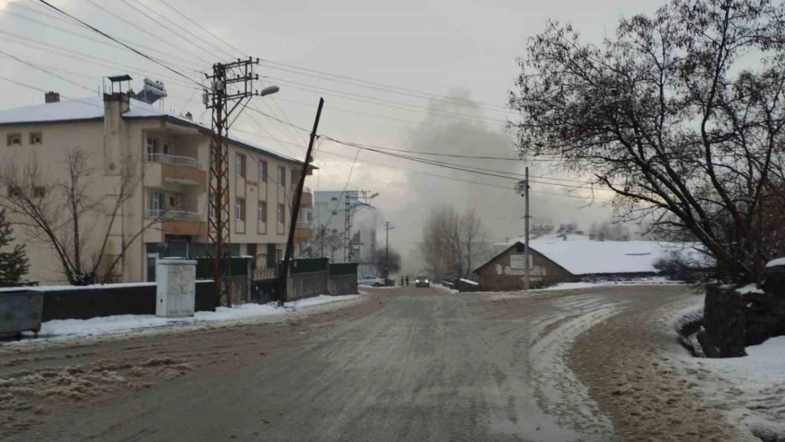 Varto'da hava kirliliği arttı, vatandaşlar doğal gaz istiyor
