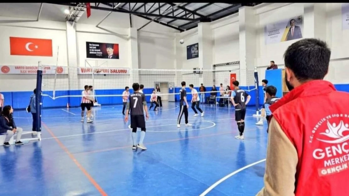 Varto'da voleybol turnuvası