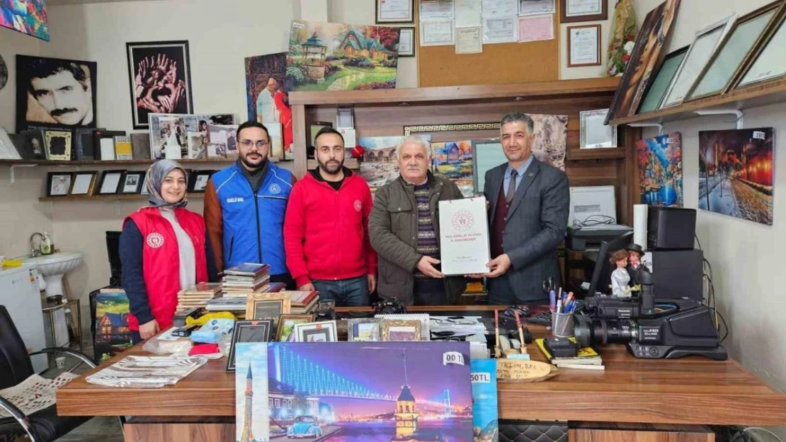 Varto Gençlik ve Spor Müdürü Aktaş'tan İHA muhabirine ziyaret