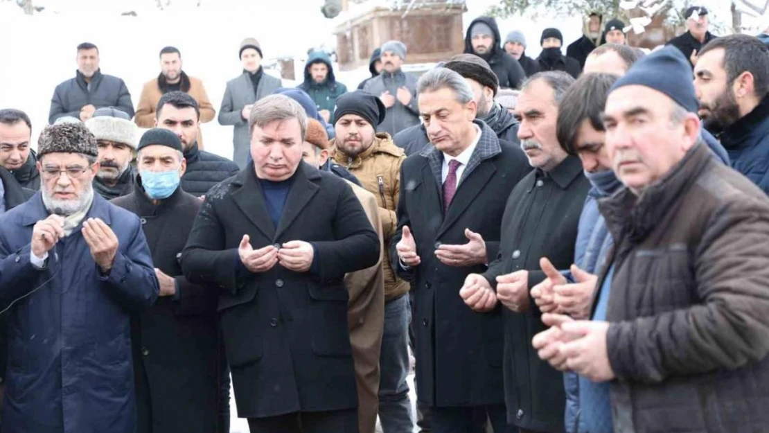 Vefat eden Erzincan Valisi Aydoğdu'nun babaannesi son yolculuğuna uğurlandı