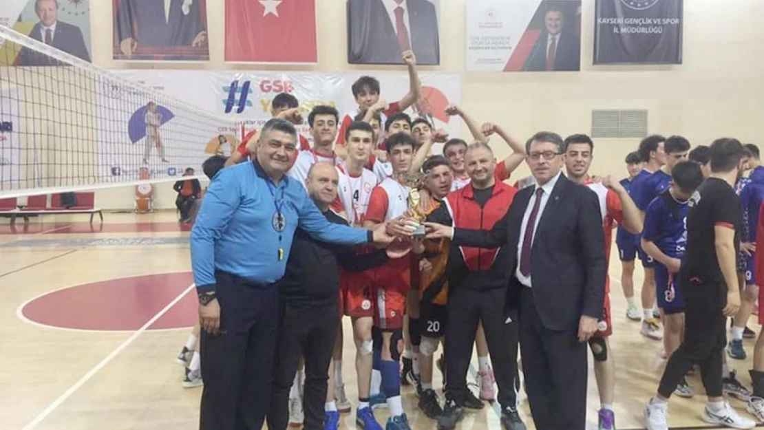 Voleybol Genç Erkekler Kayseri Şampiyonu Elit Voleybol oldu