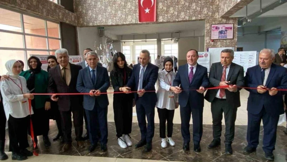 Yakutiye Anadolu Lisesi'nden bilim fuarı