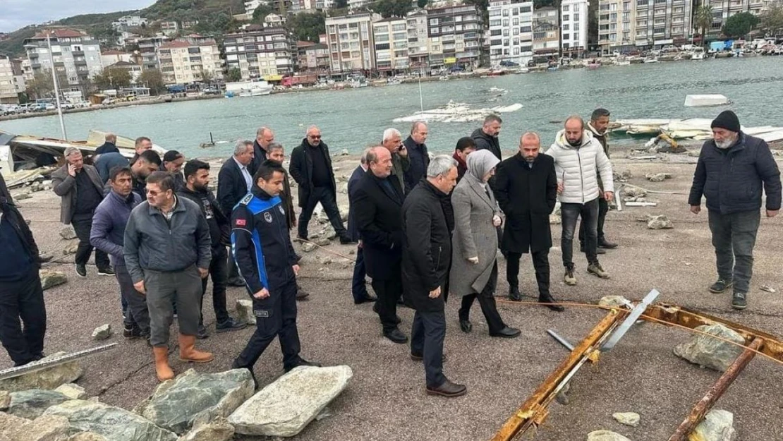 Yalova'da fırtınada zarar gören balıkçı barınağında inceleme