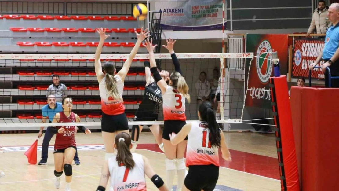 Yalova kadın voleybol takımları Play-Off'u garantiledi