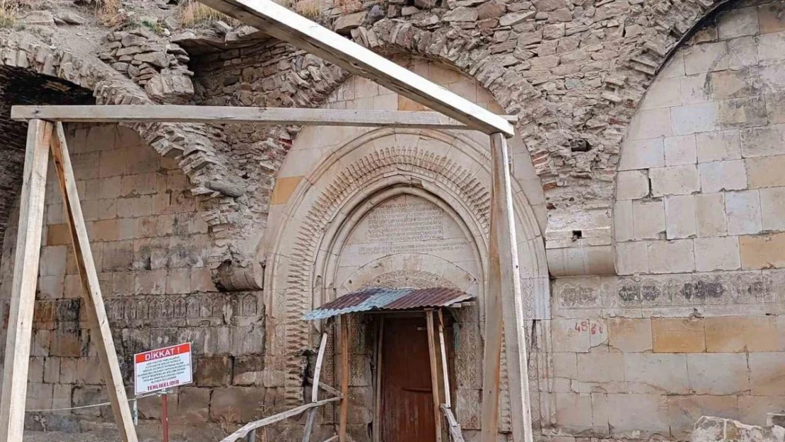 Yedi Kilise yıkılma tehlikesiyle karşı karşıya