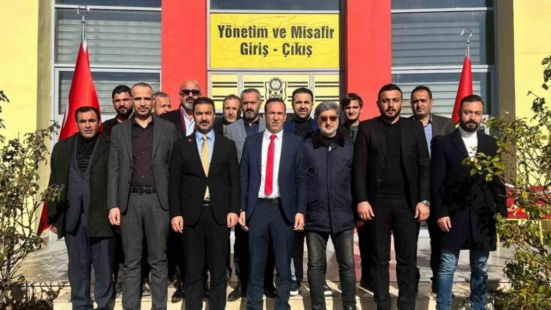 Yıldırım: 'Yeni Malatya'yı kurarken, Yeni Malatyaspor'u da ayağa kaldıracağız'