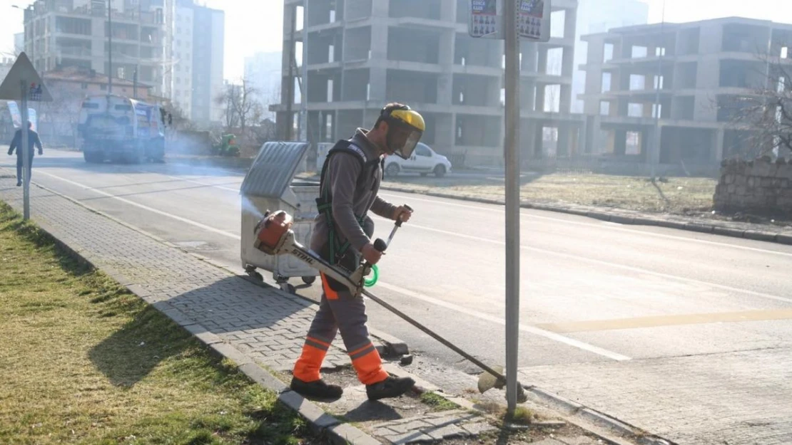 Yıldırım Beyazıt Mahallesi'nde toplu temizlik çalışması yapıldı