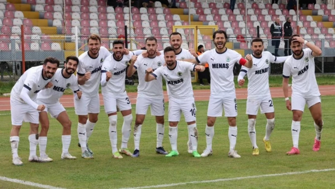 Yılmaz Vural yönetimindeki Menemen FK, play-off hattında