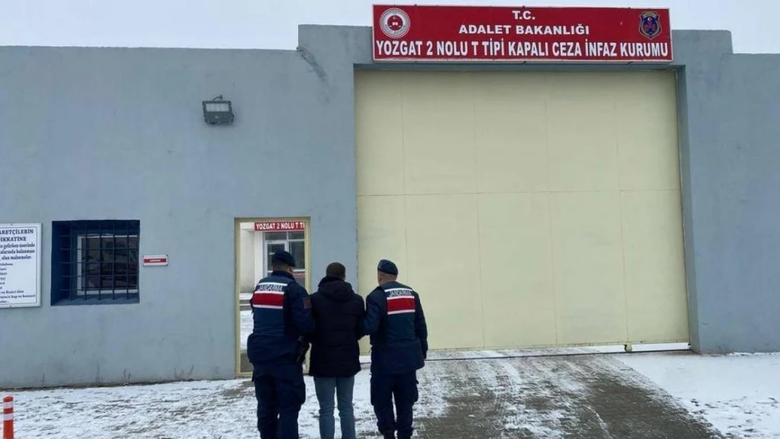 Yozgat'ta 14 firari hükümlü yakalanarak cezaevine teslim edildi