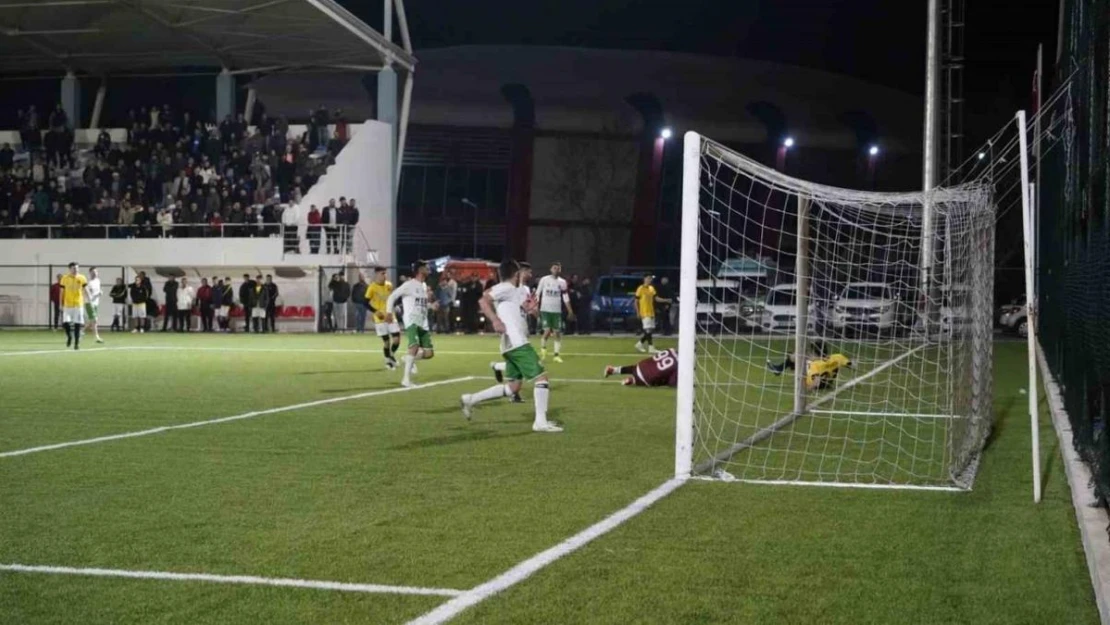 Yuntdağ Futbol Turnuvası'nda şampiyon Yağcılar