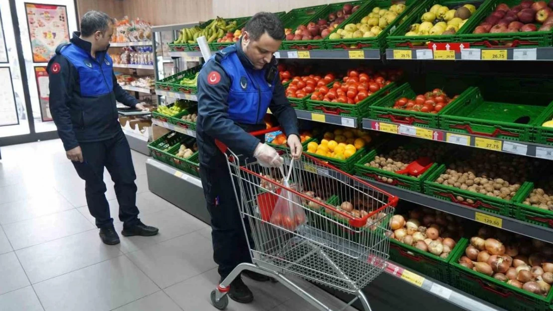 Zabıtadan marketlerde fiyat ve tartı denetimi